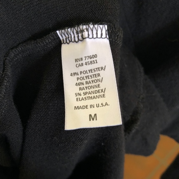 Chaser Love Knit Cold Shoulder Top M Black - Picture 6 of 7